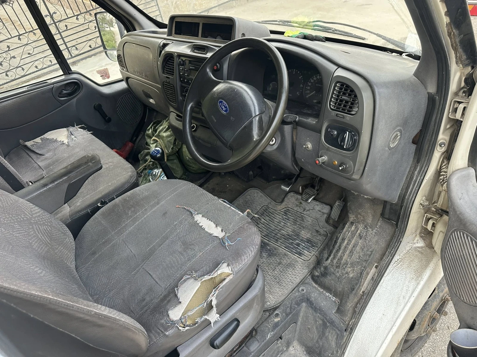 Ford Transit 2.4 90 самосвал - изображение 8