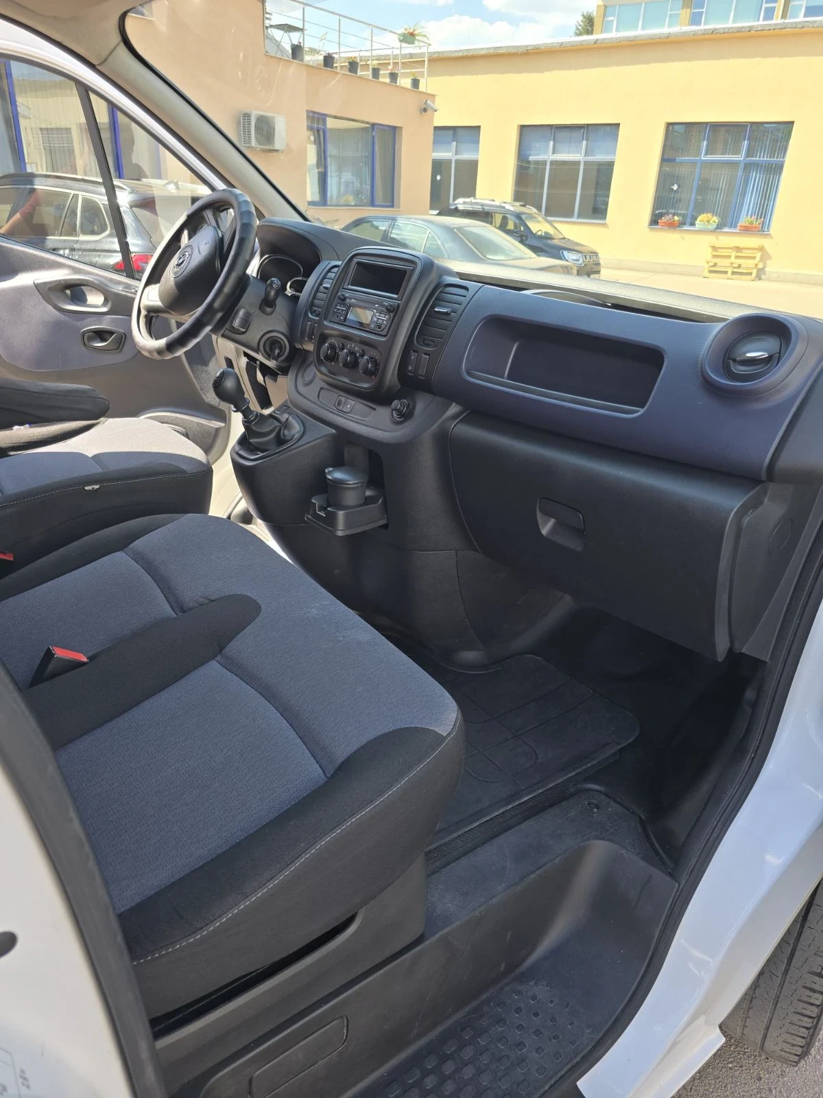 Opel Vivaro  - изображение 6