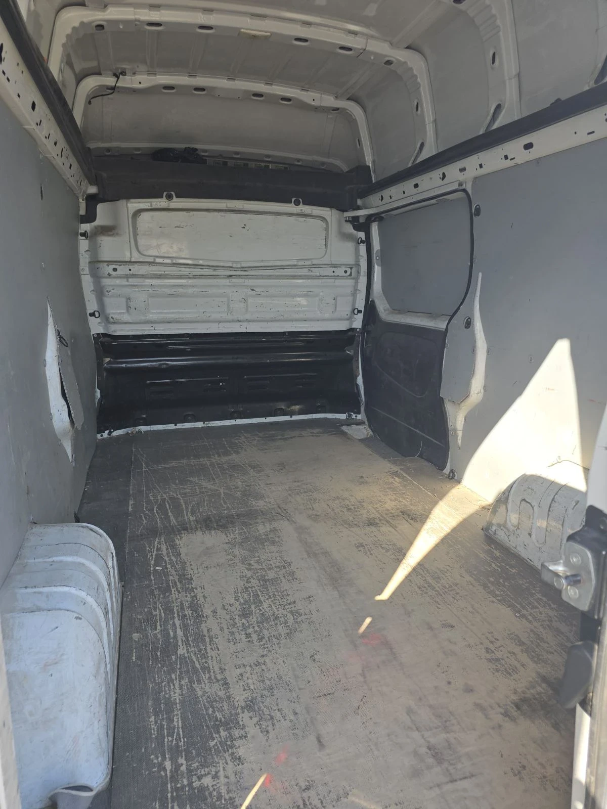 Opel Vivaro  - изображение 8