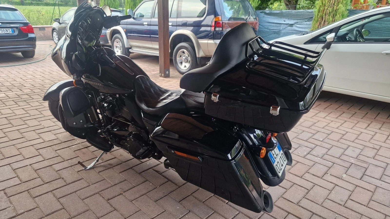 Harley-Davidson Street STREET GLIDE TOTTAL BLACK - изображение 3