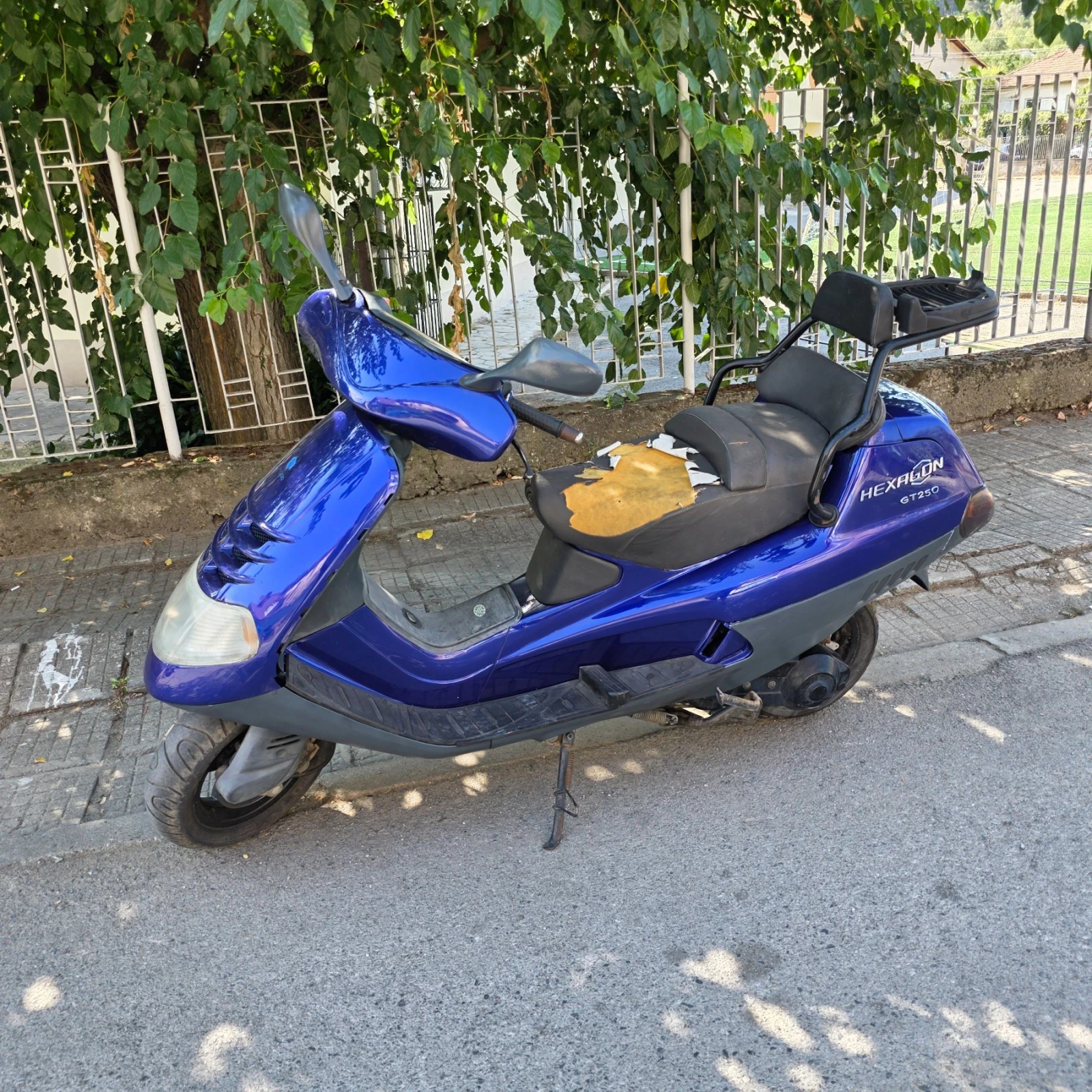 Piaggio Hexagon 250