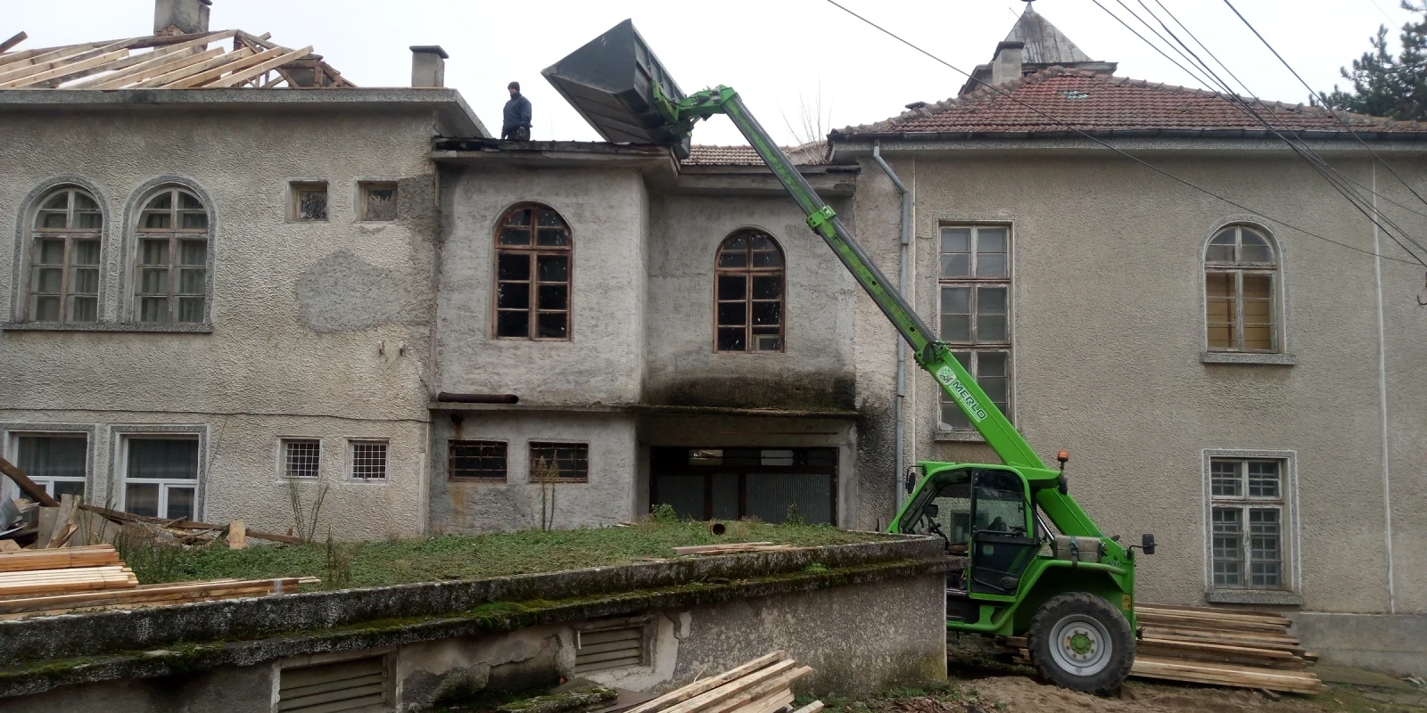 Телескопичен товарач Merlo Р37.10, снимка 6 - Селскостопанска техника - 54062363