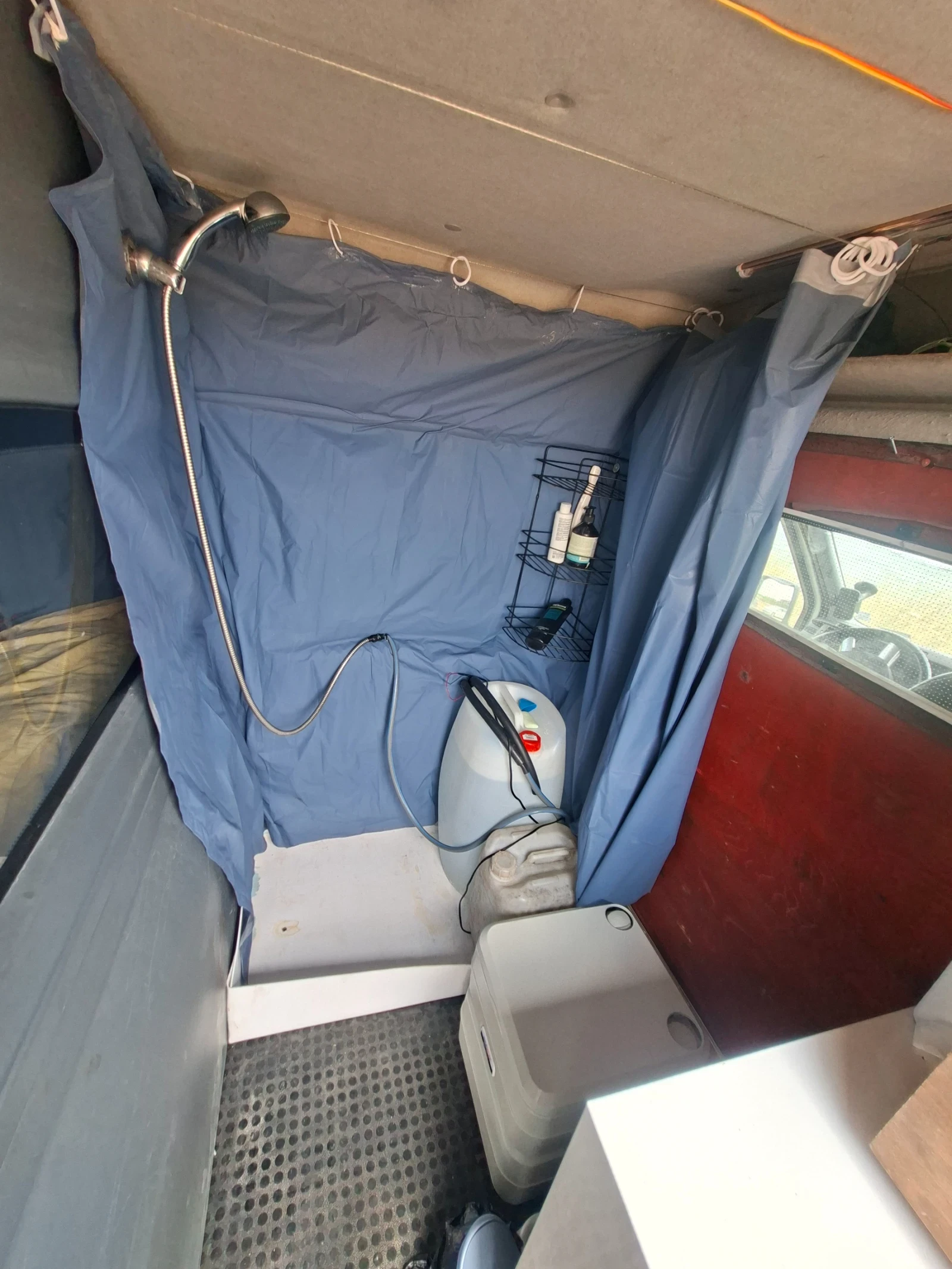 Кемпер Ford Transit 2.2  115 климатик  - изображение 8