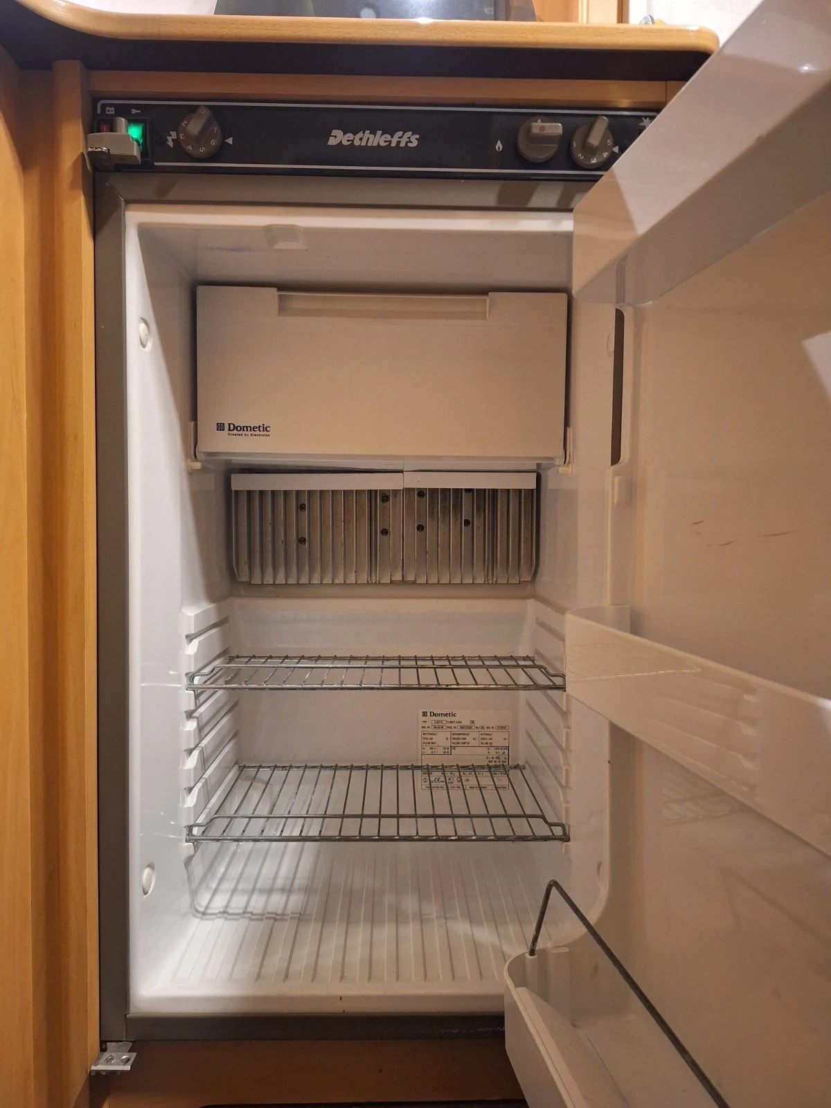 Кемпер Fiat Dethleffs , снимка 9 - Каравани и кемпери - 54102445