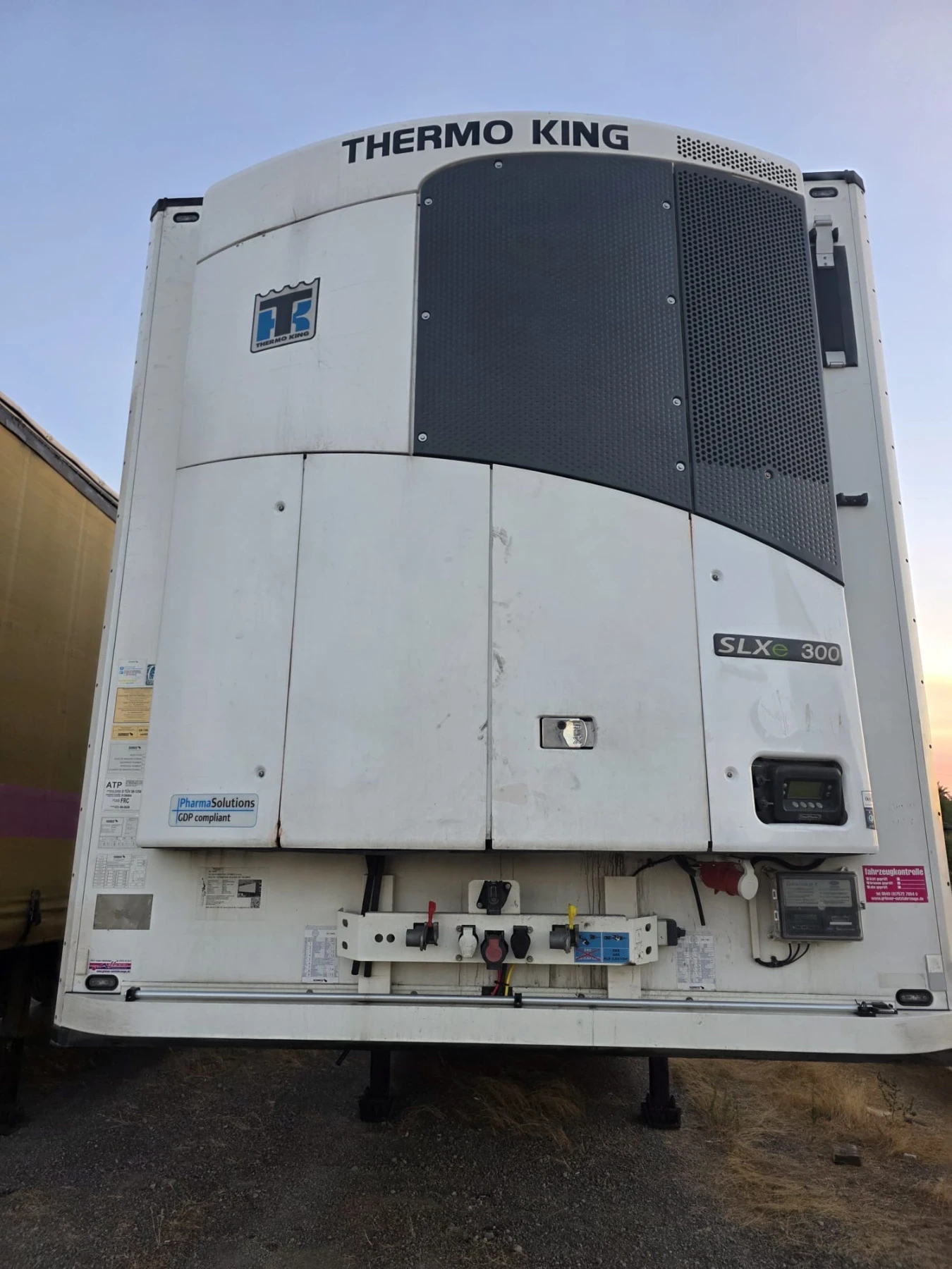 Полуремарке Schmitz Termo king SLx300 , снимка 8 - Ремаркета - 56749848