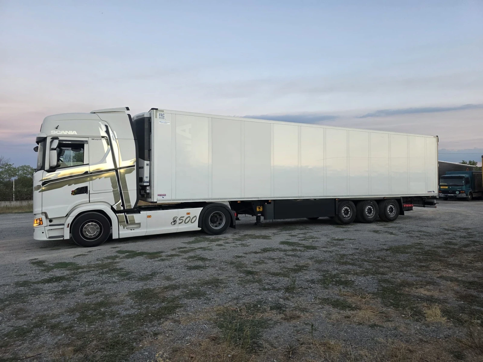 Полуремарке Schmitz Termo king SLx300 , снимка 2 - Ремаркета - 56749848