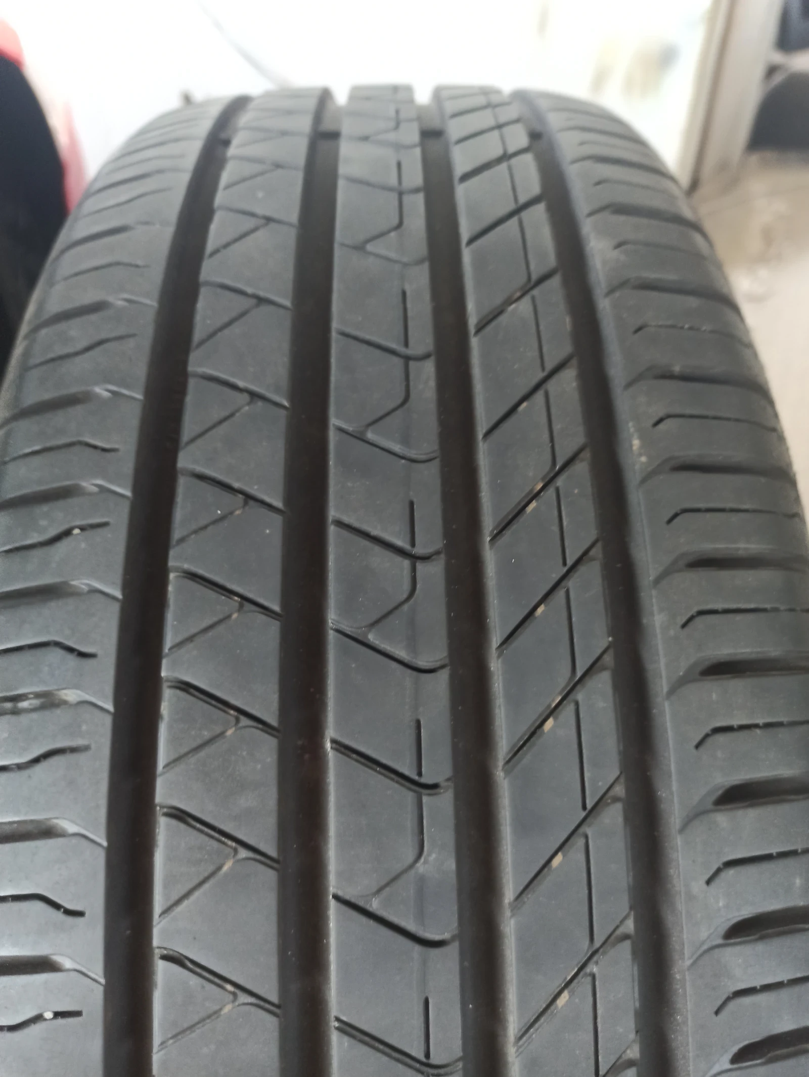 Гуми с джанти Barum 215/55R18, снимка 2 - Гуми и джанти - 55948985