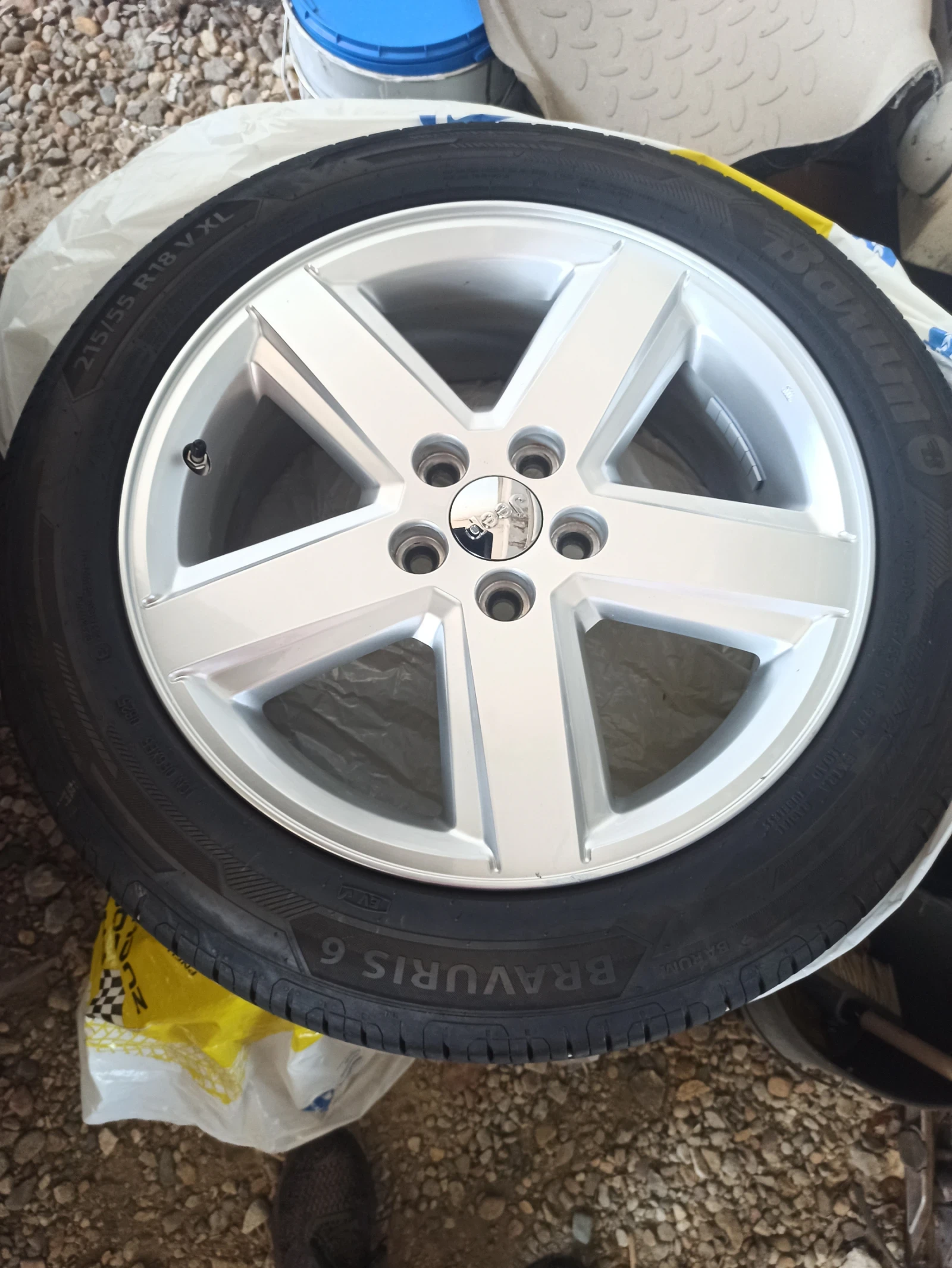 Гуми с джанти Barum 215/55R18