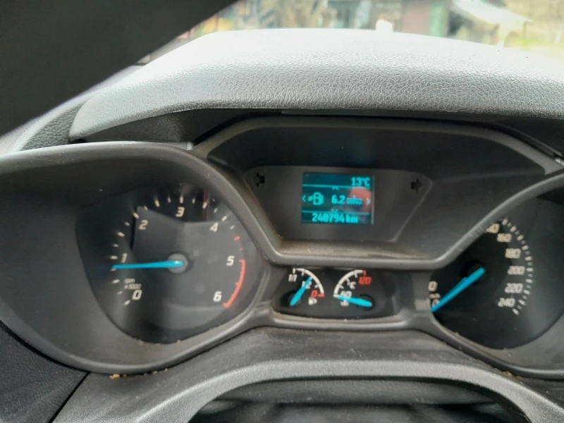 Ford Connect Ван, снимка 9 - Автомобили и джипове - 47503234