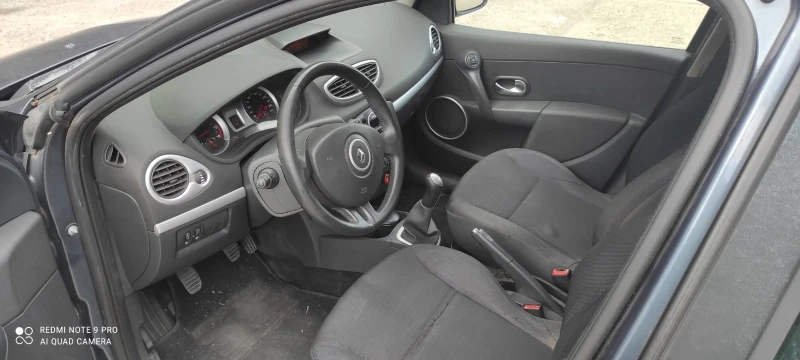 Renault Clio, снимка 8 - Автомобили и джипове - 47188148