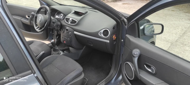 Renault Clio, снимка 9 - Автомобили и джипове - 47188148