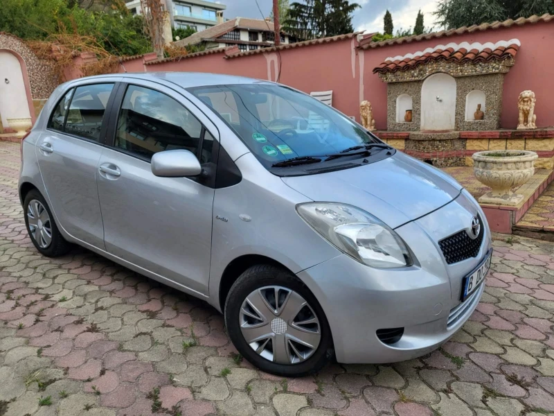 Toyota Yaris 1.4 D4D Avtomat , снимка 4 - Автомобили и джипове - 47245993