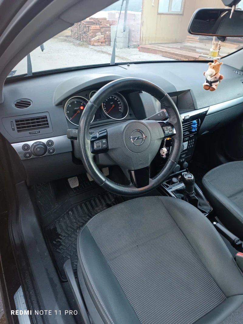 Opel Astra 1.7 cdti, снимка 5 - Автомобили и джипове - 48566437