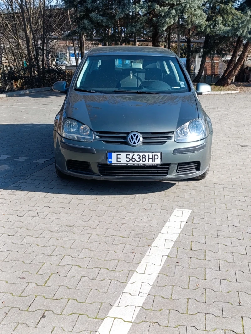 VW Golf, снимка 1 - Автомобили и джипове - 48880915