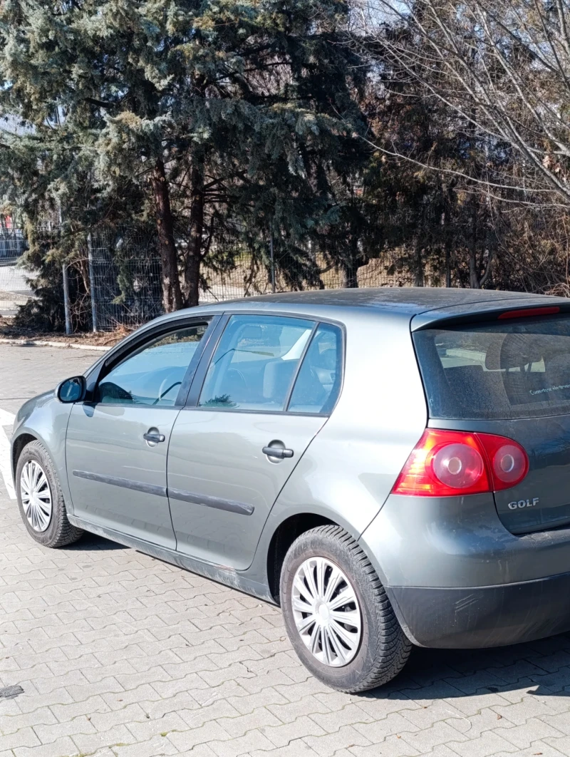 VW Golf, снимка 4 - Автомобили и джипове - 48880915