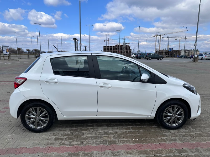 Toyota Yaris, снимка 6 - Автомобили и джипове - 49345062