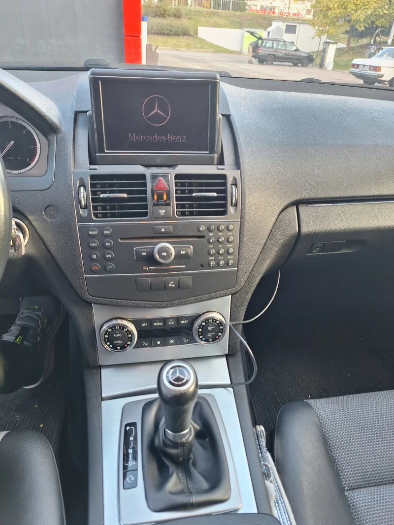 Mercedes-Benz 320, снимка 10 - Автомобили и джипове - 52174884