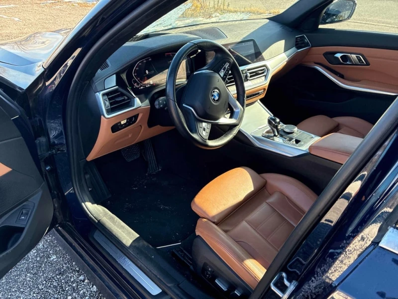 BMW 330 * 330i xDrive * CARFAX * БЕЗ ПЪРВОНАЧАЛНА ВНОСКА, снимка 5 - Автомобили и джипове - 52690914