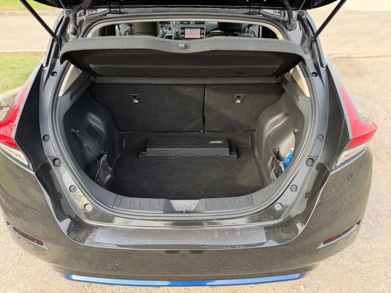 Nissan Leaf  62 kW 480 км ФУЛ ЕКСТРИ, снимка 17 - Автомобили и джипове - 53180275