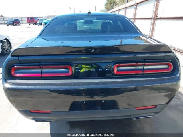 Dodge Challenger 5.7 R/T PLUS * 16000KM* , снимка 6 - Автомобили и джипове - 47690385