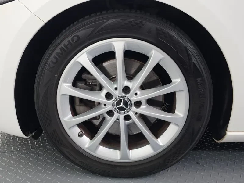 Mercedes-Benz A 220 W177 A220 Sedan, снимка 5 - Автомобили и джипове - 54940965