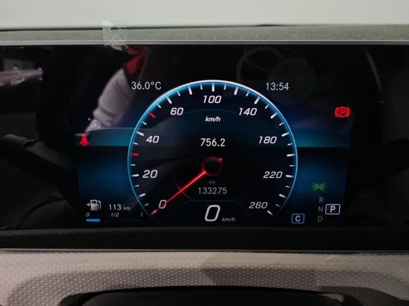 Mercedes-Benz A 220 W177 A220 Sedan, снимка 8 - Автомобили и джипове - 54940965
