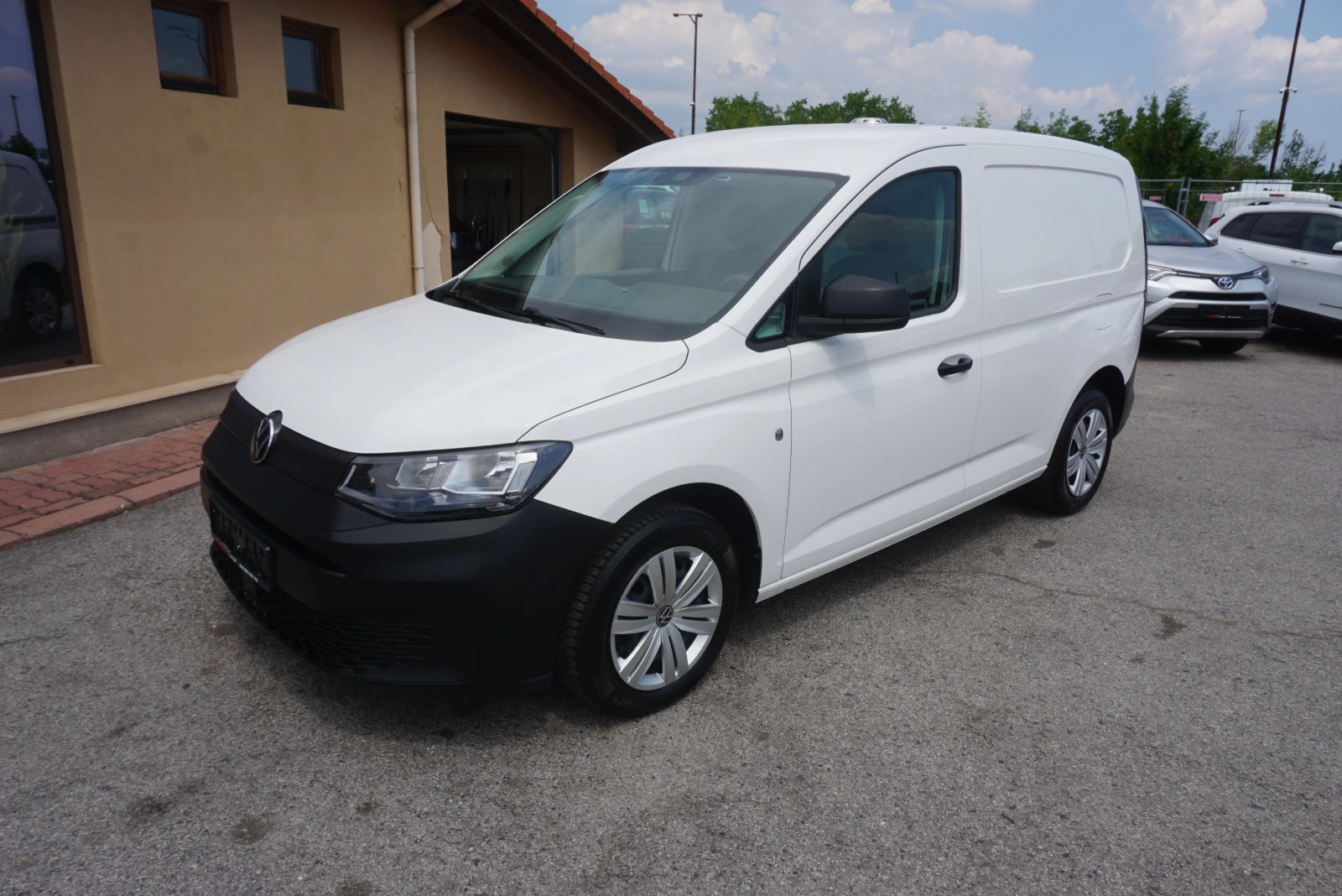 VW Caddy 2.0tdi