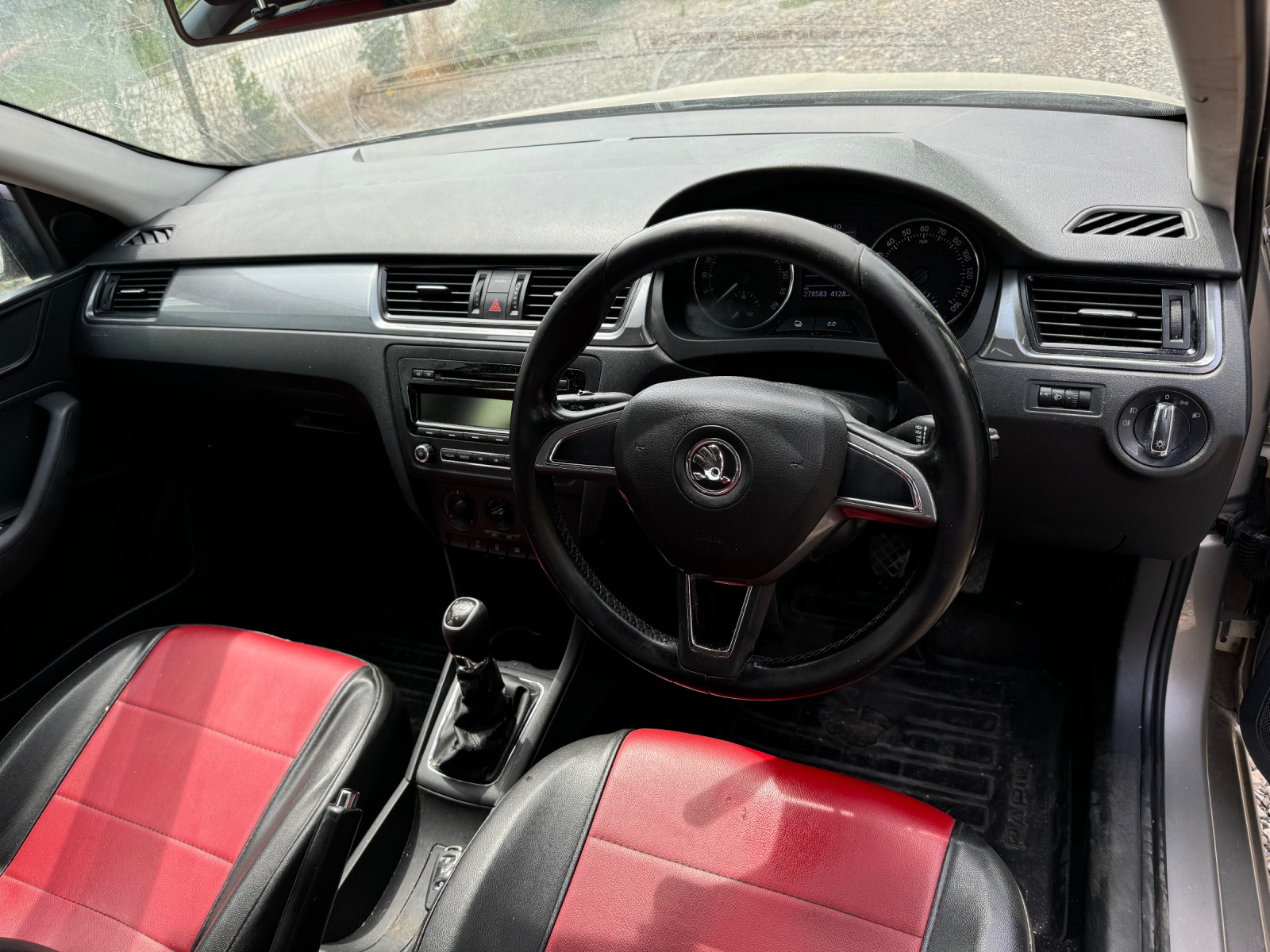 Skoda Rapid 1.6TDI CAYB - изображение 5