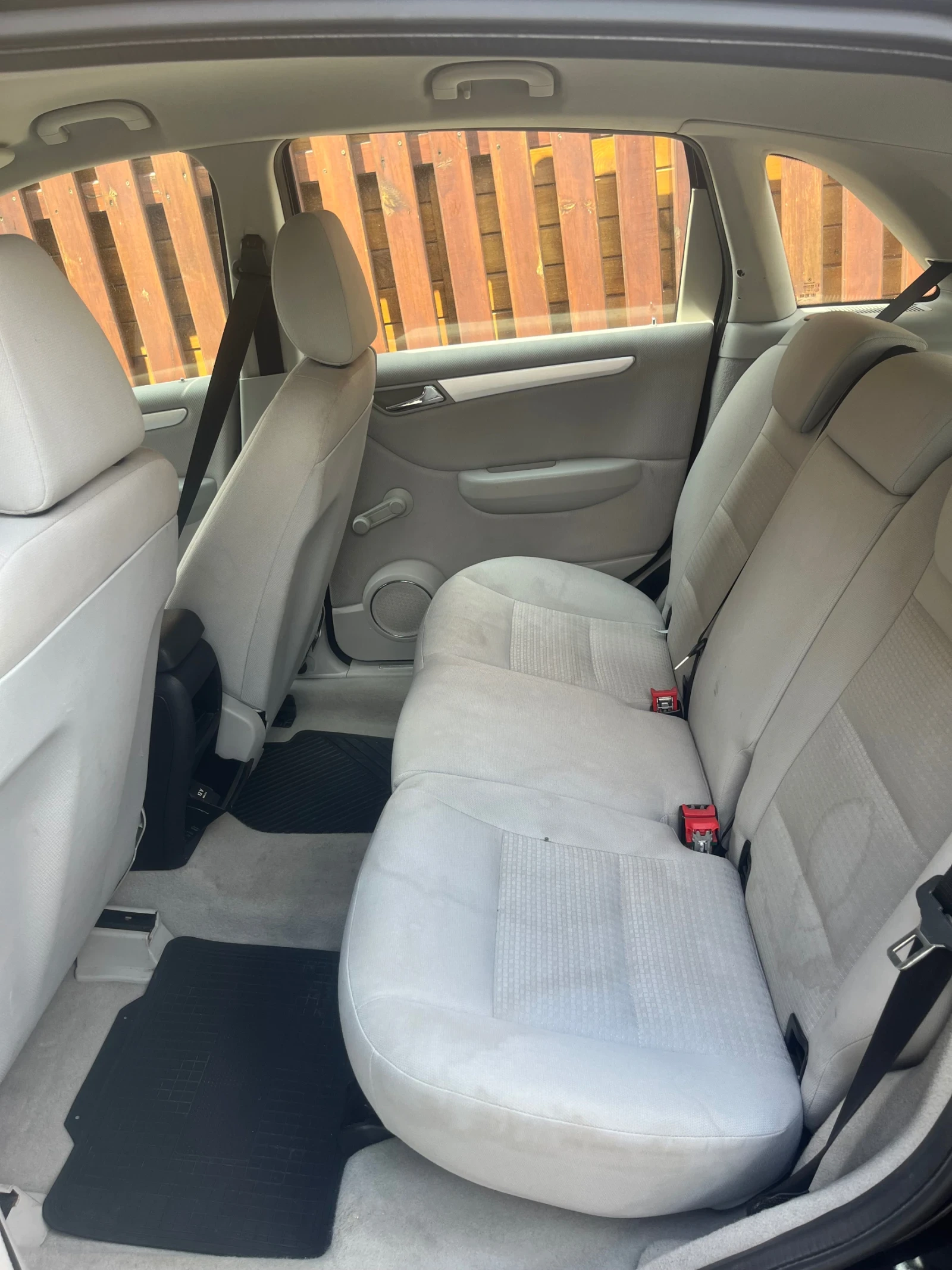 Mercedes-Benz B 170  - изображение 8