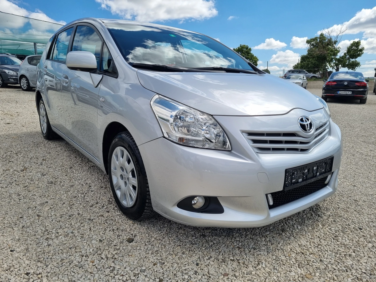 Toyota Verso 1.8 147k.c Trek Швейцария - изображение 3