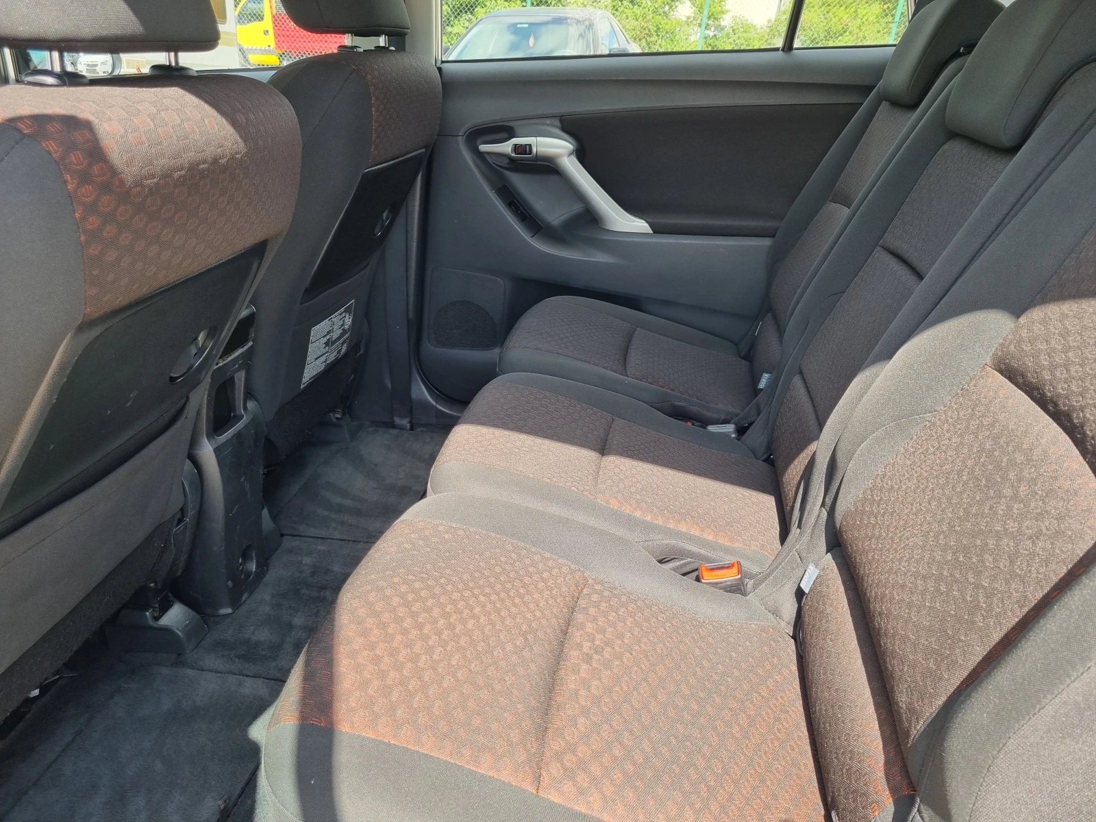 Toyota Verso 1.8 147k.c Trek Швейцария - изображение 9