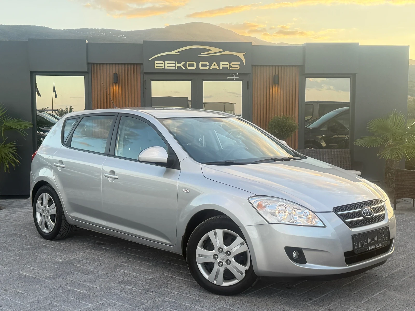 Kia Ceed На 23500км!Нов внос от Белгия - изображение 3