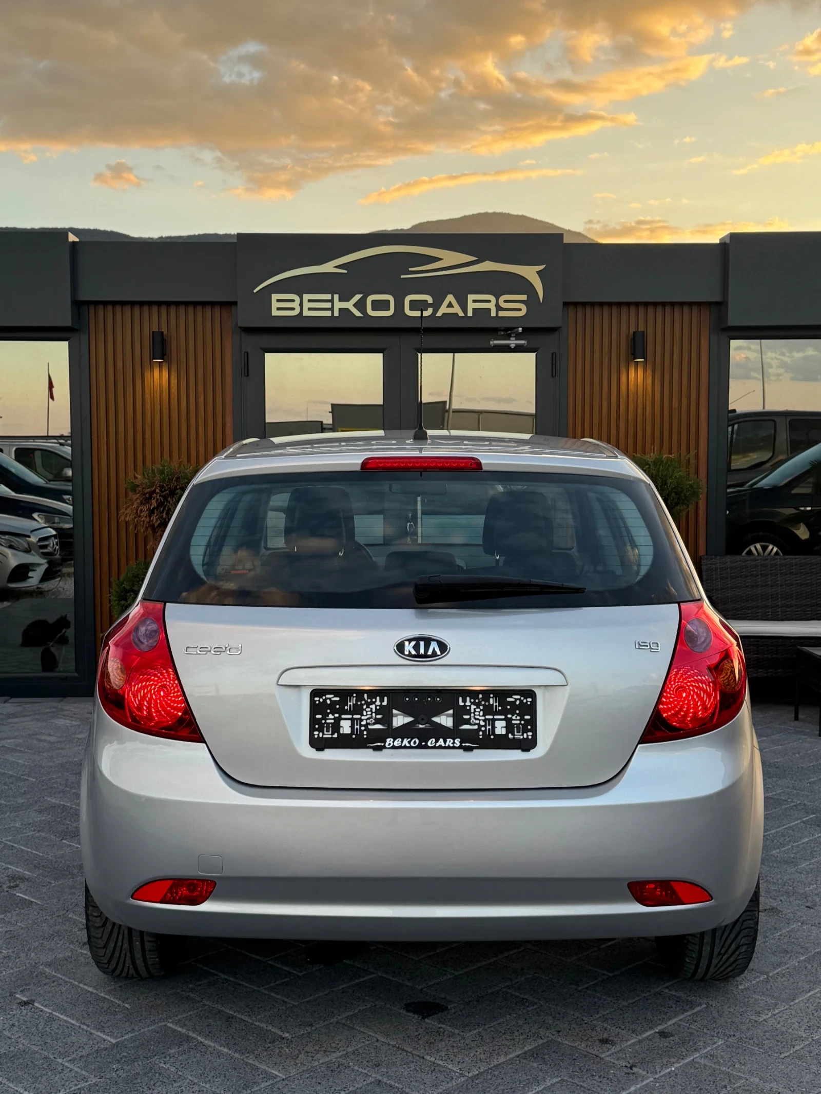 Kia Ceed На 23500км!Нов внос от Белгия - изображение 6