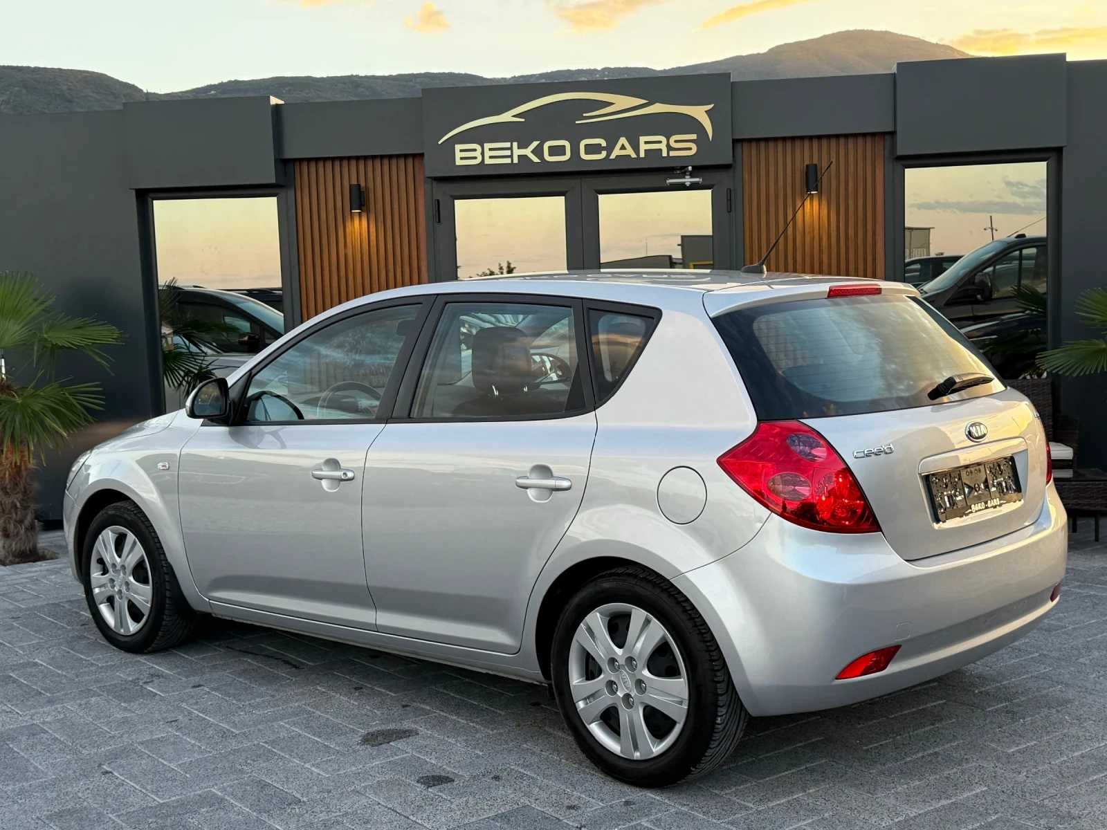 Kia Ceed На 23500км!Нов внос от Белгия - изображение 7
