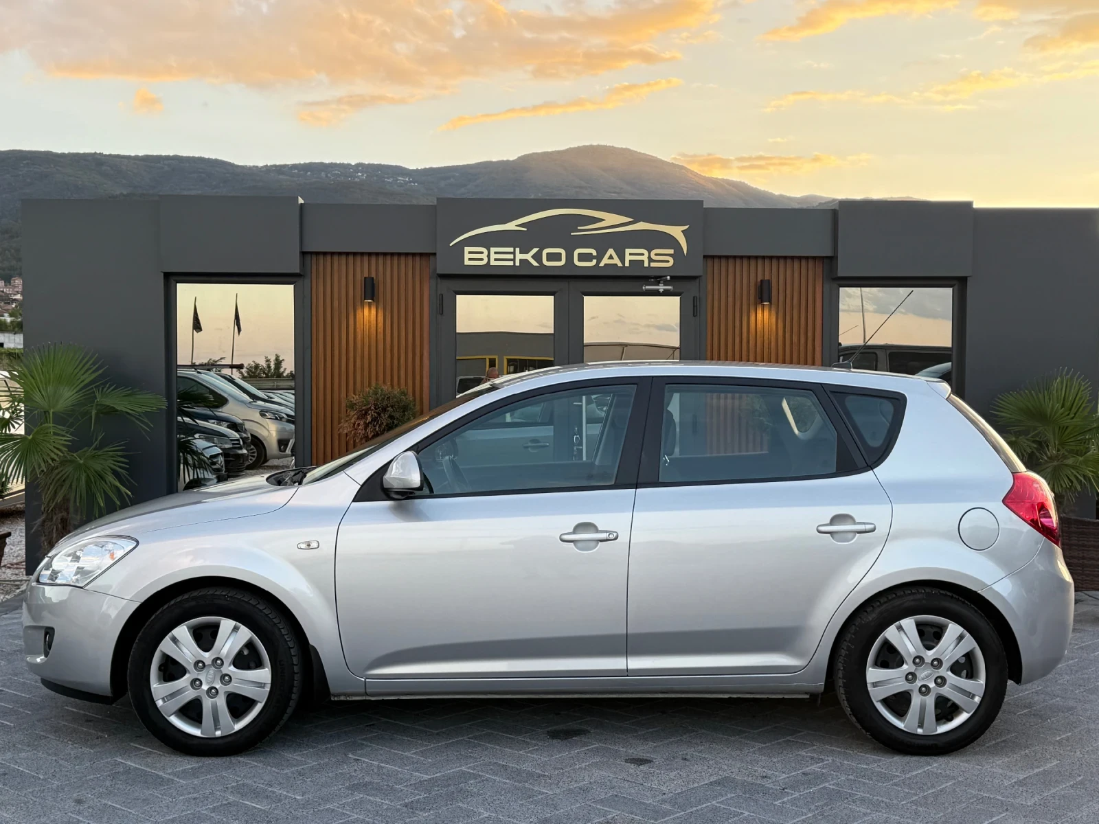 Kia Ceed На 23500км!Нов внос от Белгия - изображение 8