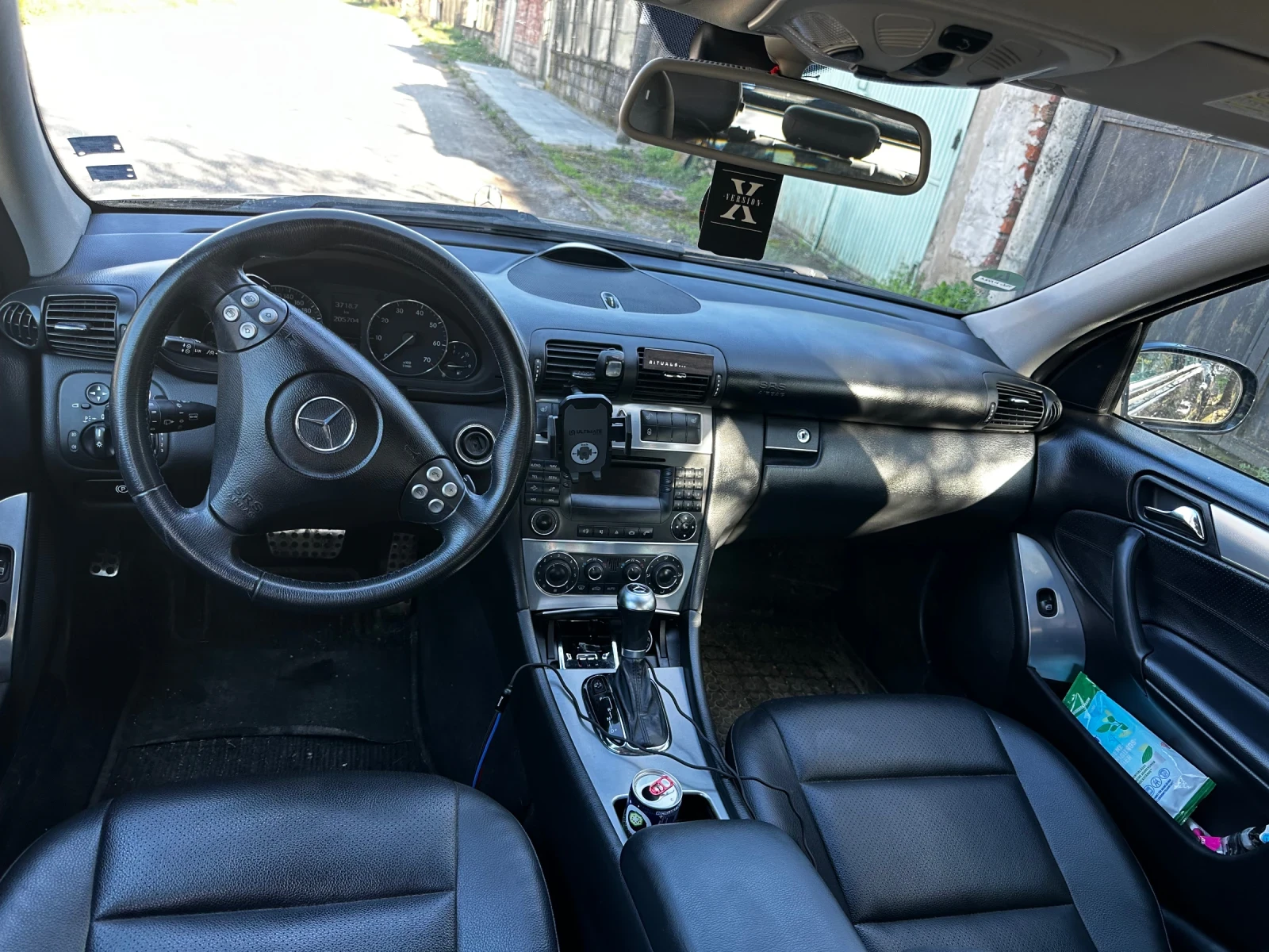Mercedes-Benz C 200, снимка 6 - Автомобили и джипове - 54099505