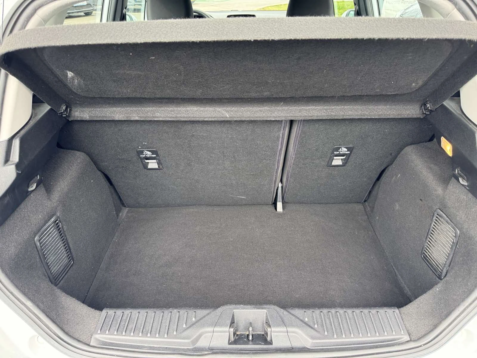 Ford Fiesta 1.0I, снимка 11 - Автомобили и джипове - 54079861