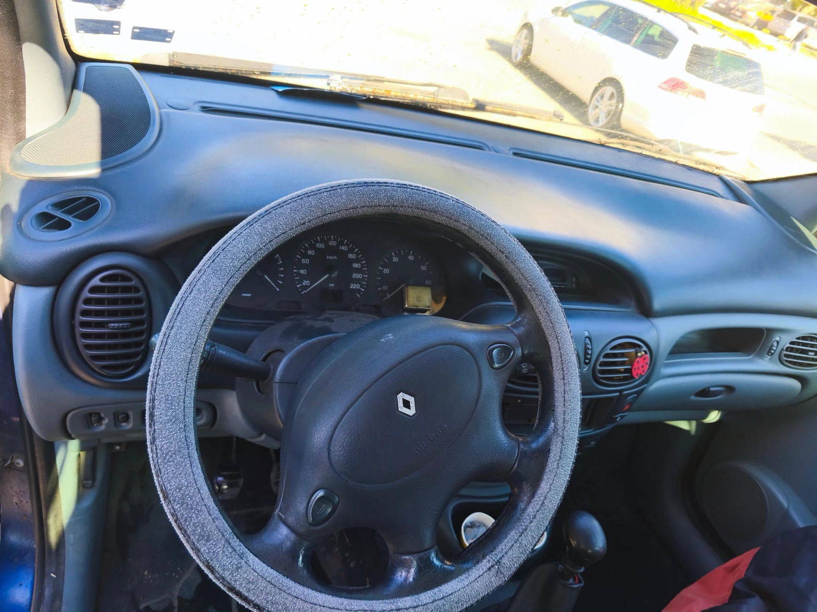 Renault Scenic 2000, снимка 8 - Автомобили и джипове - 54635278