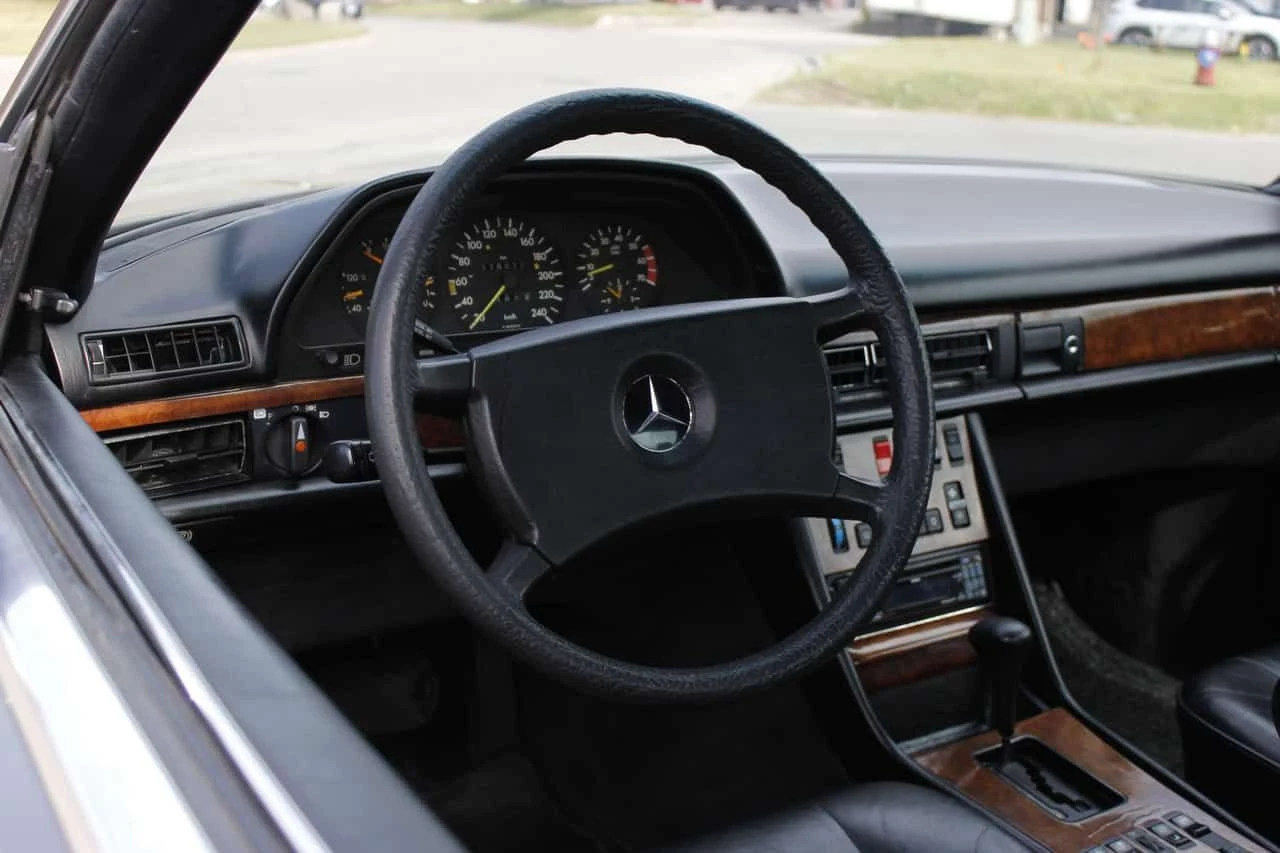 Mercedes-Benz 500 * 500SEC * CARFAX * ЦЕНА ДО БГ, снимка 13 - Автомобили и джипове - 54642851