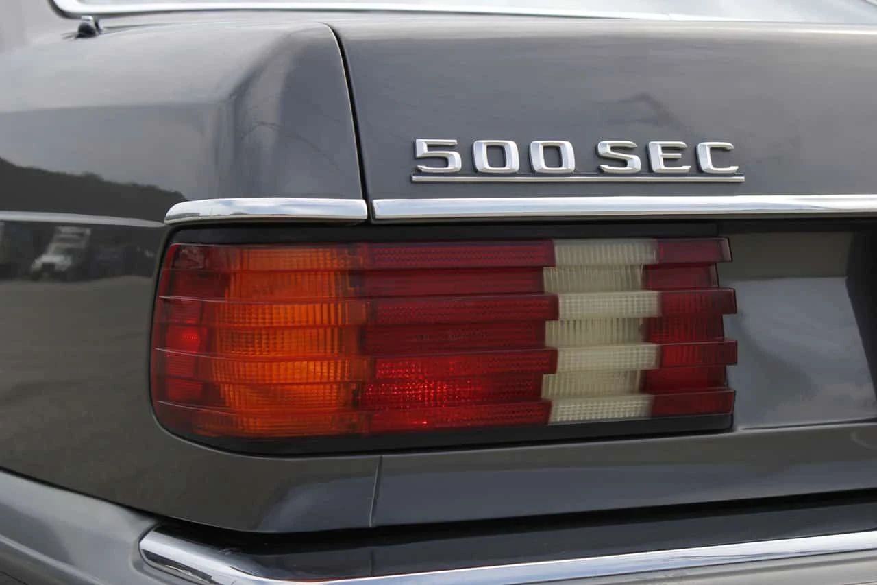 Mercedes-Benz 500 * 500SEC * CARFAX * ЦЕНА ДО БГ, снимка 12 - Автомобили и джипове - 54642851