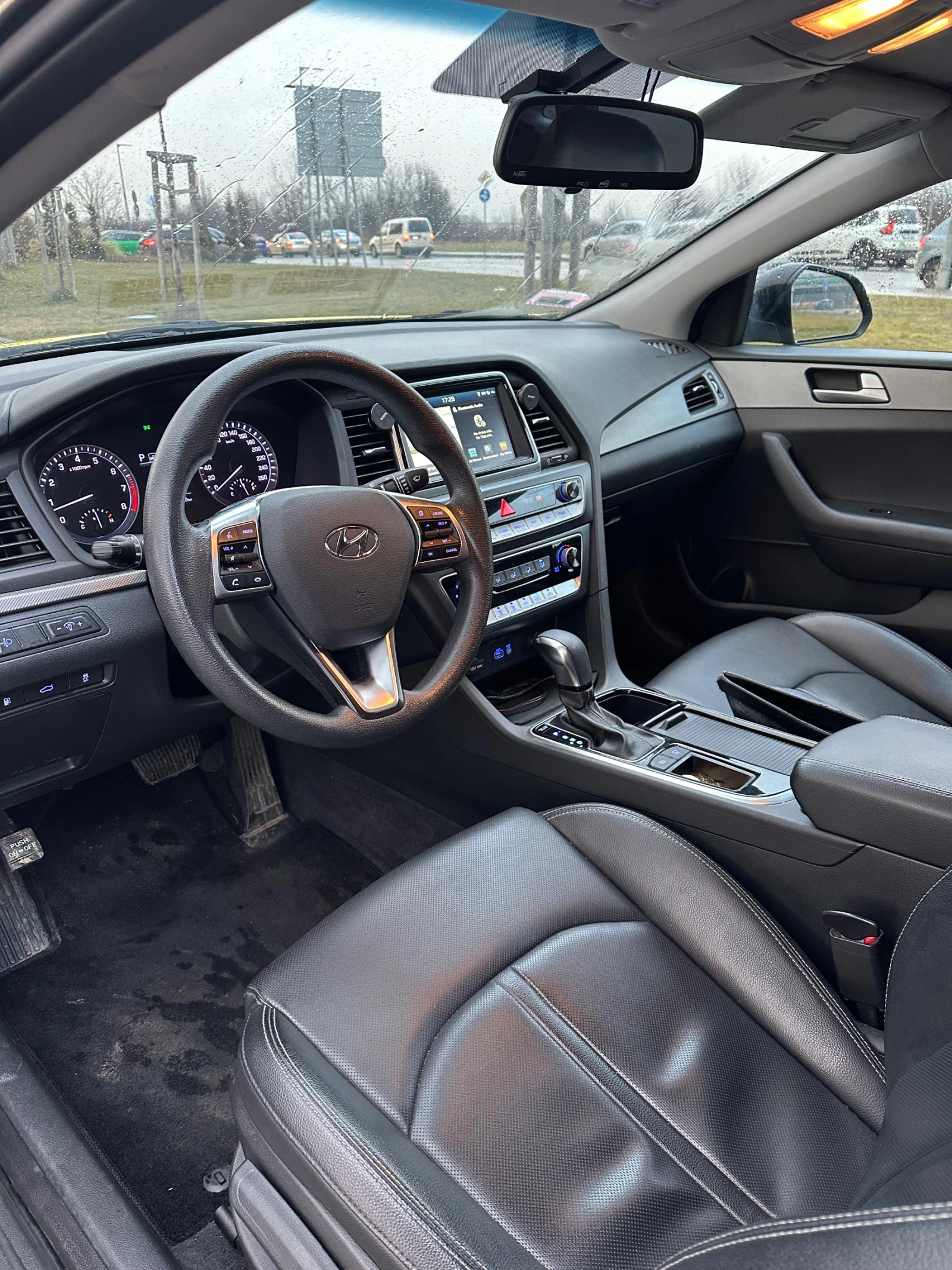 Hyundai Sonata 2.0LPI, снимка 12 - Автомобили и джипове - 54769096