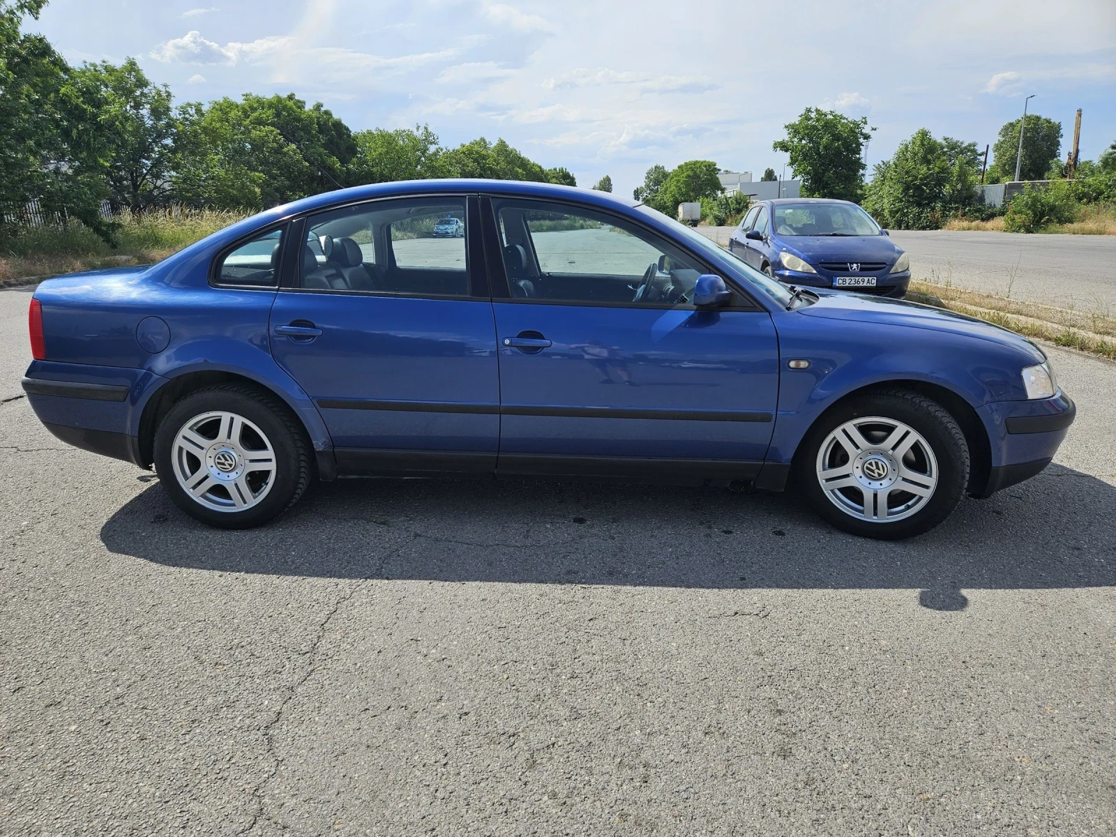 VW Passat 1.9 TDI 110 PS, снимка 3 - Автомобили и джипове - 54876377