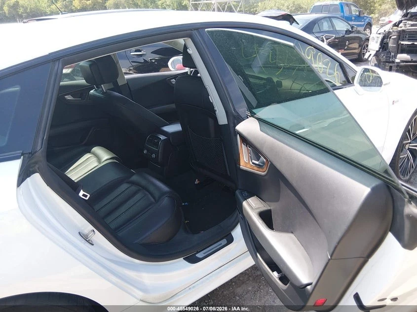 Audi A7 PRESTIGE Автокредит Цена до България, снимка 12 - Автомобили и джипове - 55463513