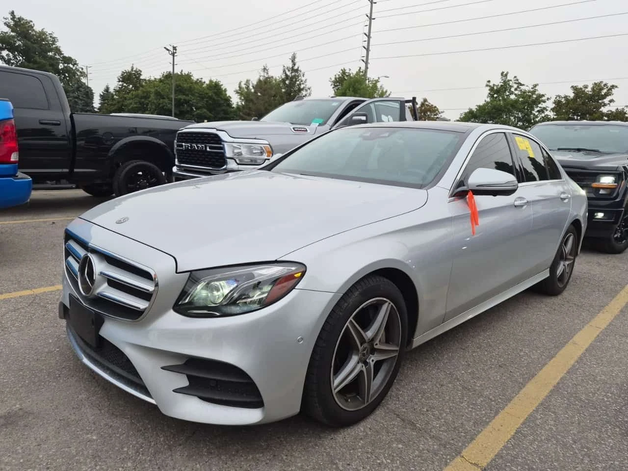 Mercedes-Benz E 400 АМG-Line * Multibeam * CARFAX * 