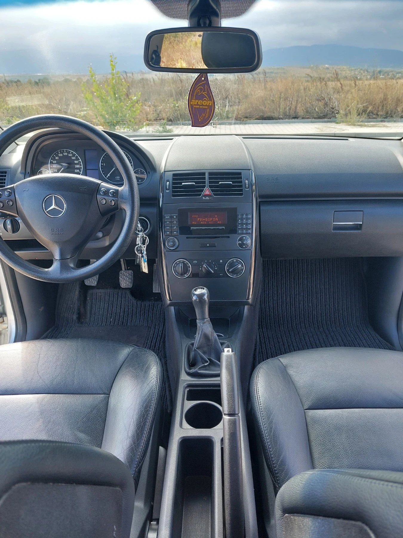 Mercedes-Benz A 180, снимка 13 - Автомобили и джипове - 55999143