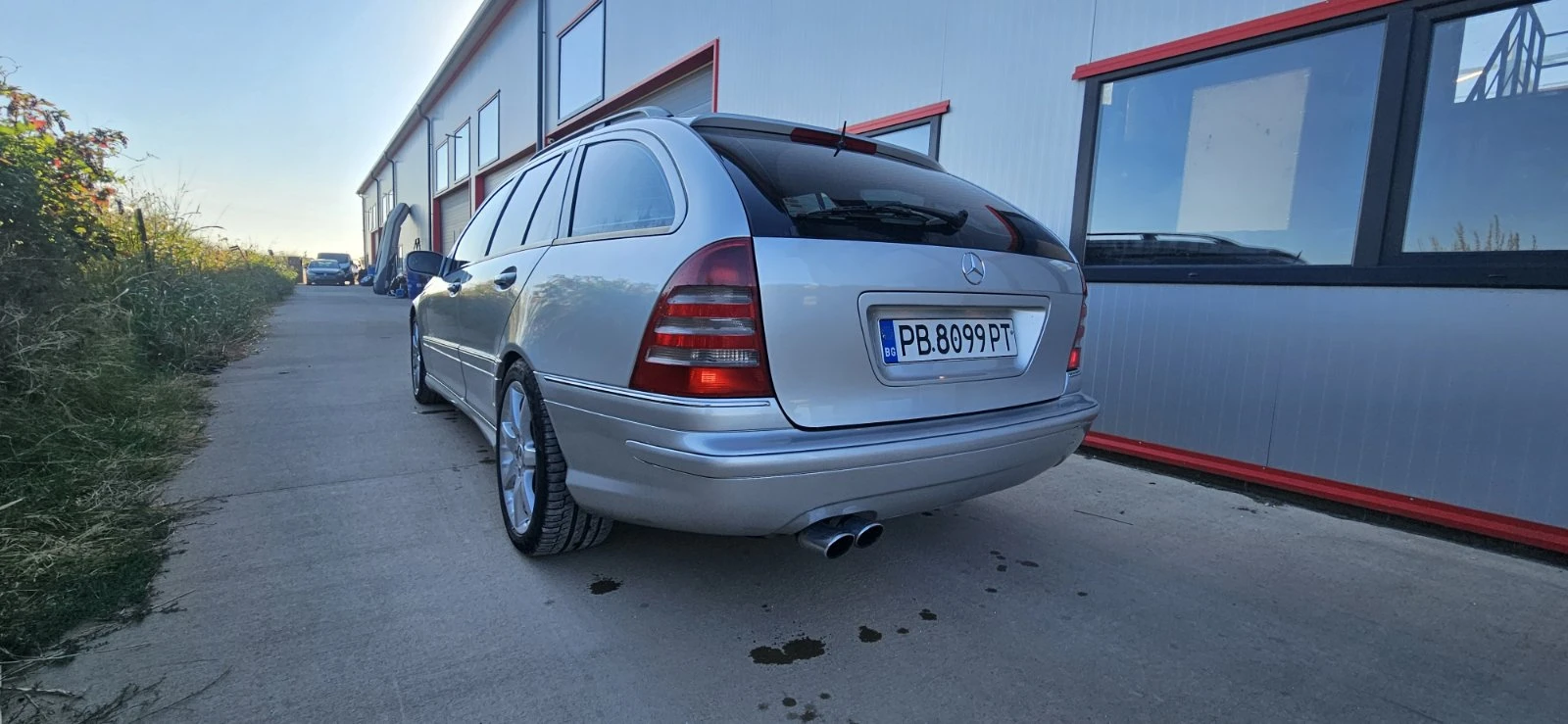 Mercedes-Benz C 32 AMG, снимка 4 - Автомобили и джипове - 56232474