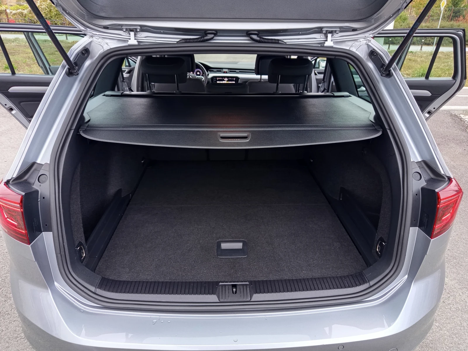 VW Passat 2.0TDI 150кс Дигитално табло!, снимка 15 - Автомобили и джипове - 56465607
