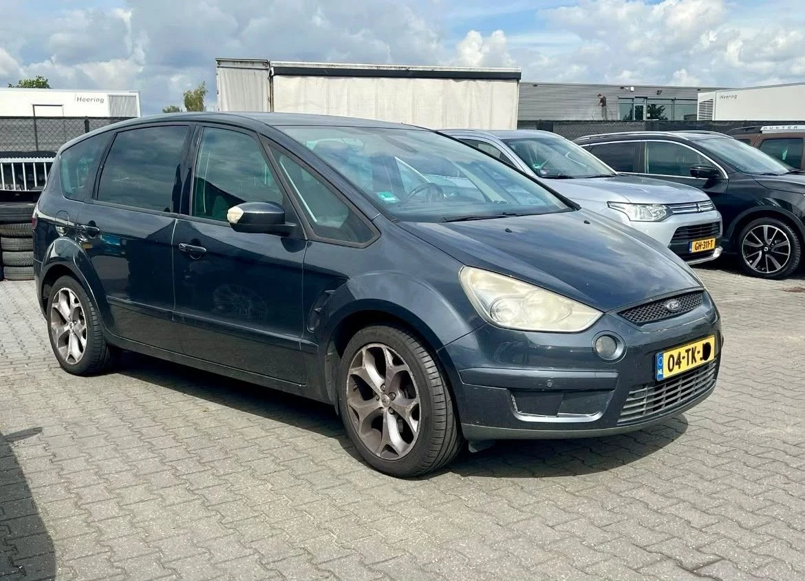 Ford S-Max 2.0i 145ps NL, снимка 2 - Автомобили и джипове - 56482279