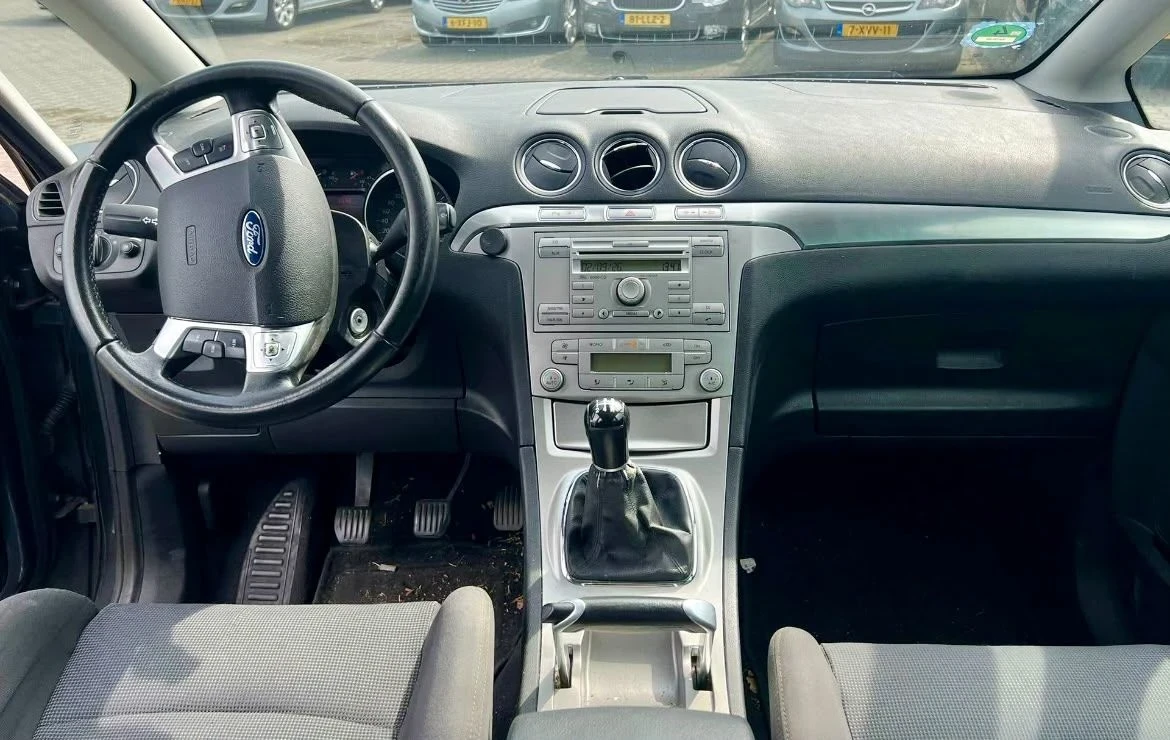 Ford S-Max 2.0i 145ps NL, снимка 6 - Автомобили и джипове - 56482279