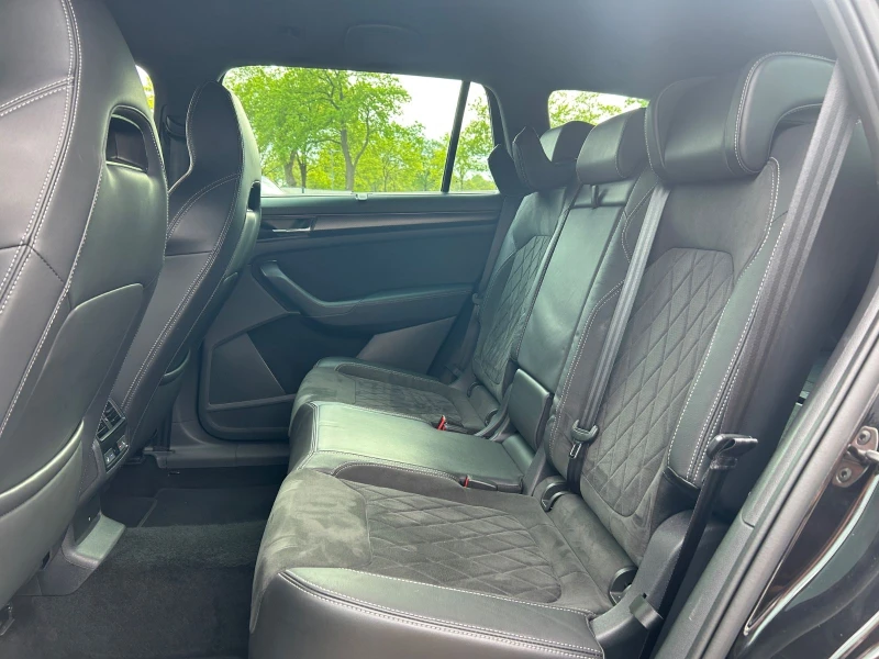Skoda Kodiaq 2.0 TDI 4x4 DSG ACC KeyGO 360 SzH VirtualC #iCarbg, снимка 10 - Автомобили и джипове - 50723699